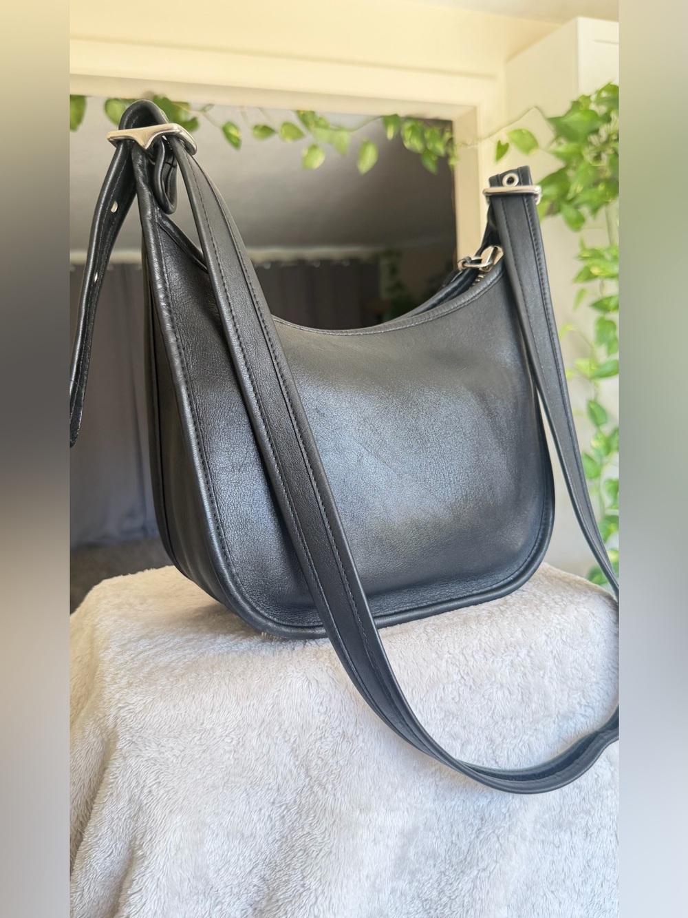 Vintage Coach Black Leather Janice Legacy Crossbody Bag Hobo 9950 Nickel HW
